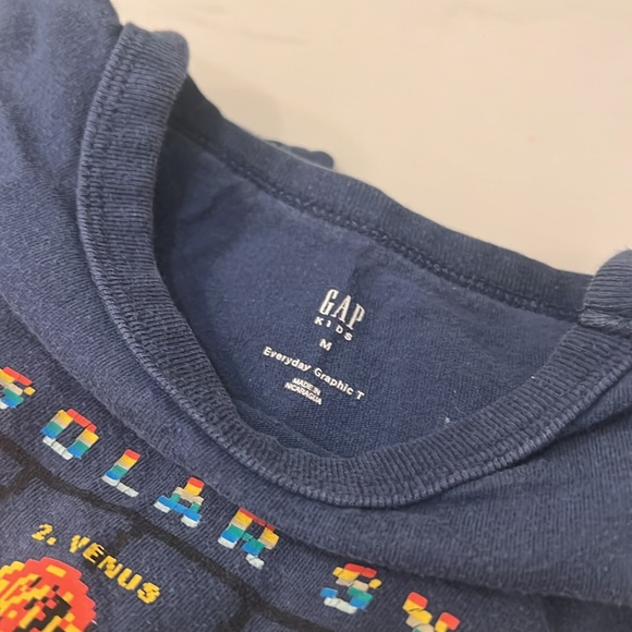 GAP Kids long sleeve tee Size Medium (8-10) color Navy. Solar System Space - Picture 2 of 3